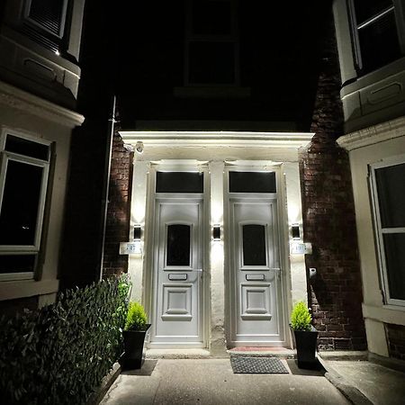 Luxury Ensuite Rooms @ Kingsley Terrace Newcastle-upon-Tyne Extérieur photo